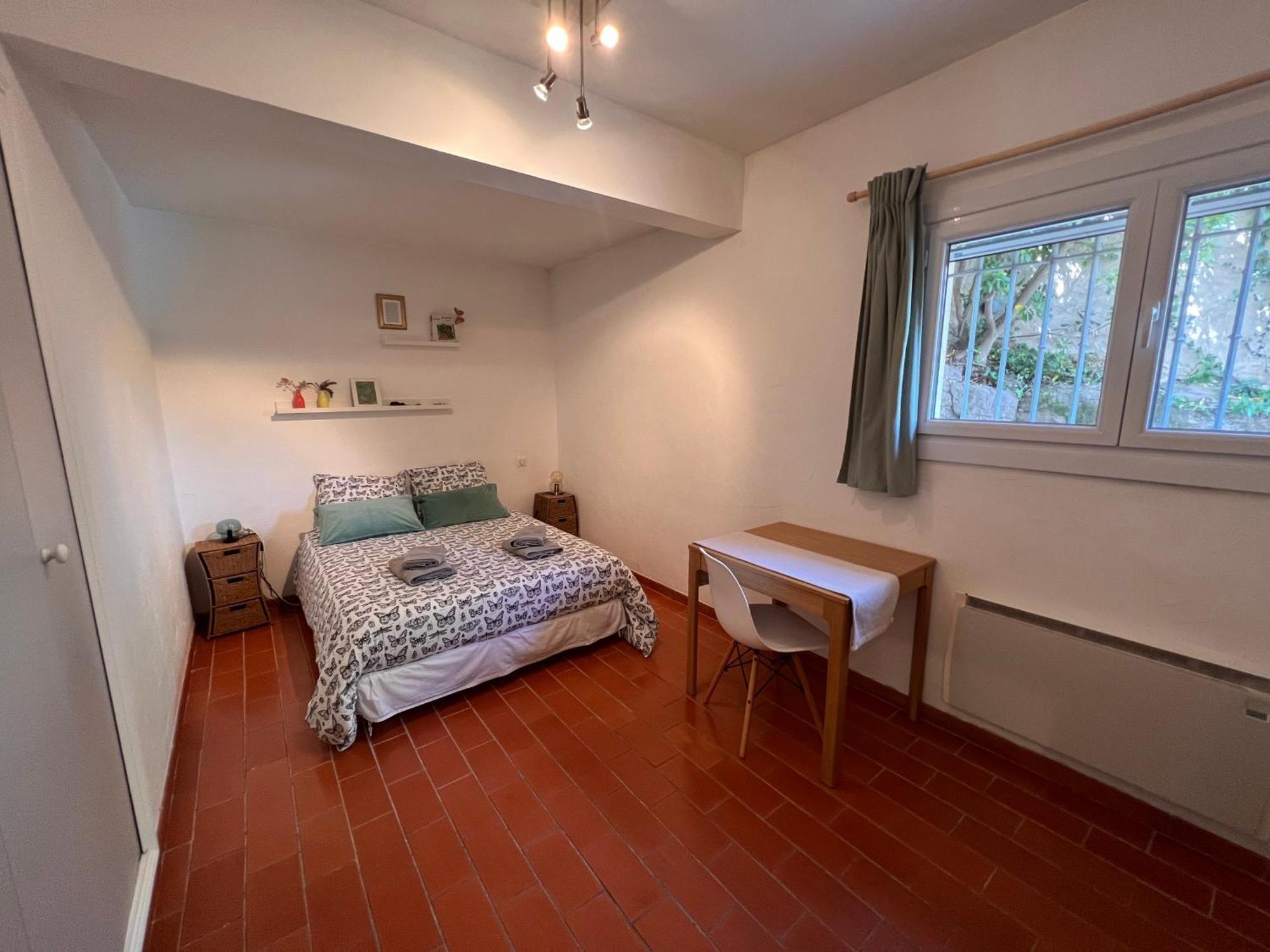 Simone, Appartement Maison, Quartier Calme, Grande Terrasse, Spa, Barbecue, 2 Chambres Frejus Exterior photo