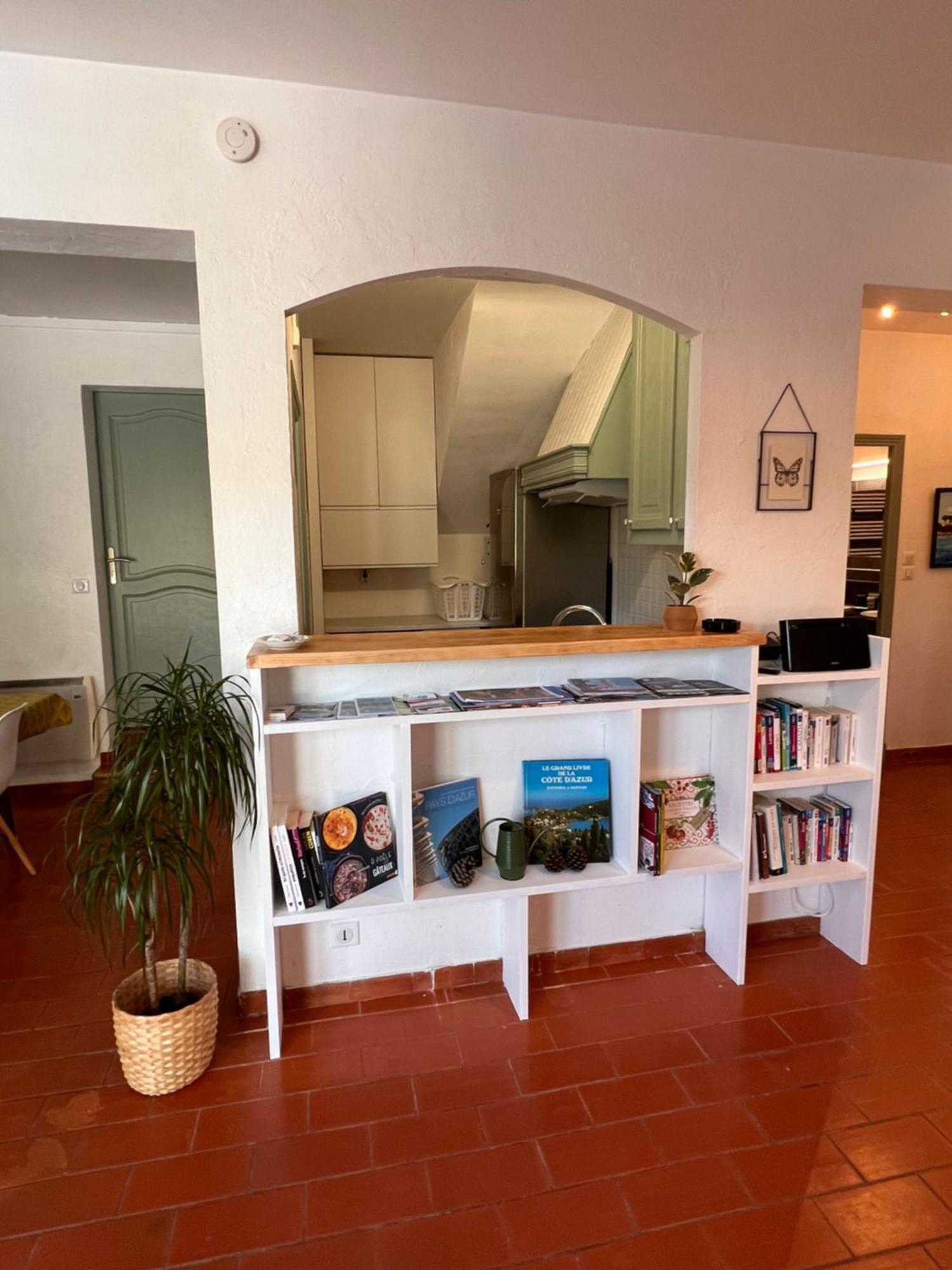 Simone, Appartement Maison, Quartier Calme, Grande Terrasse, Spa, Barbecue, 2 Chambres Frejus Exterior photo