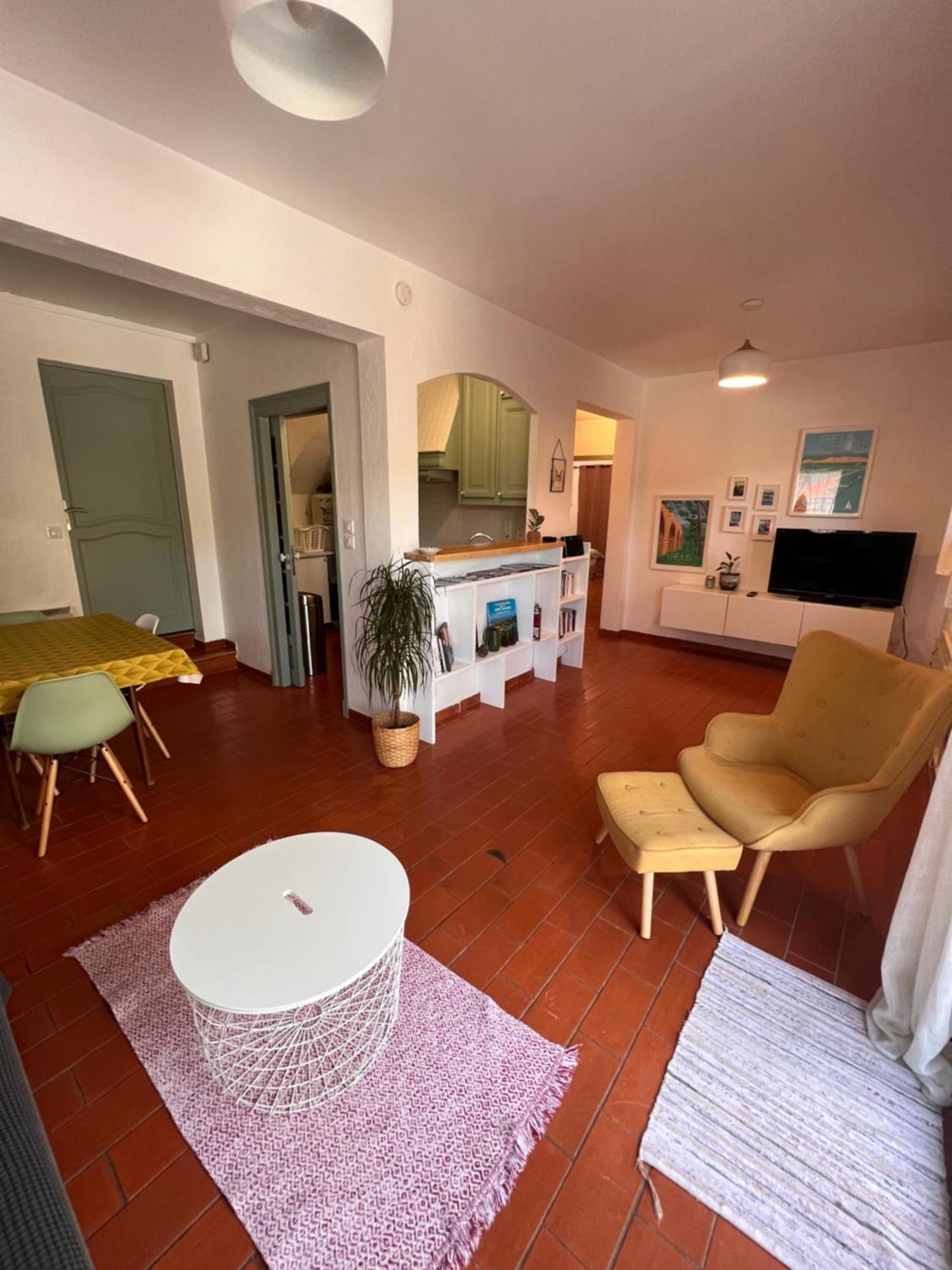 Simone, Appartement Maison, Quartier Calme, Grande Terrasse, Spa, Barbecue, 2 Chambres Frejus Exterior photo